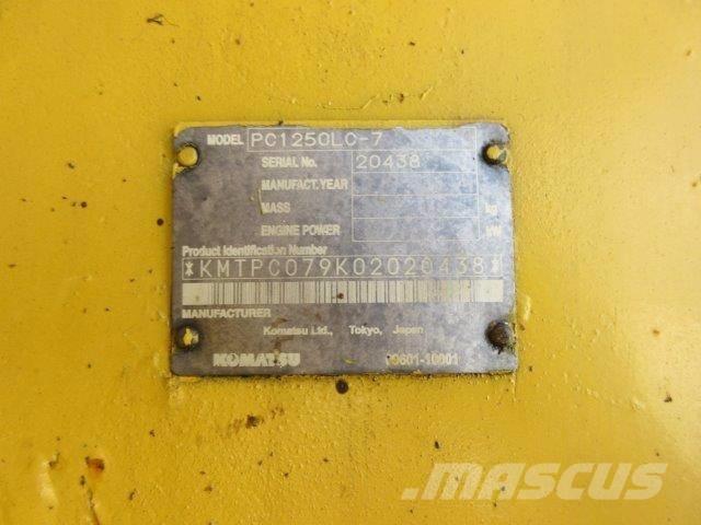 Komatsu PC1250 LC-7 Kāpurķēžu ekskavatori