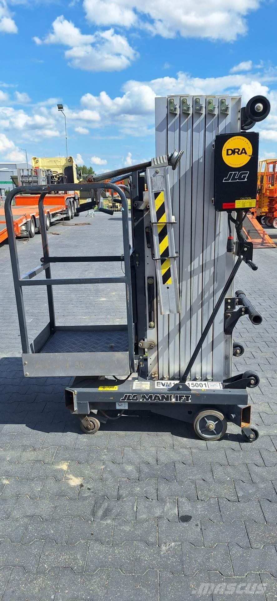 JLG 30AMAC Citi pacēlāji un platformas