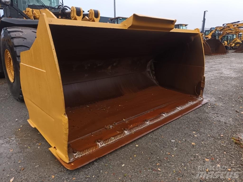 CAT 980 M Iekrāvēji uz riteņiem