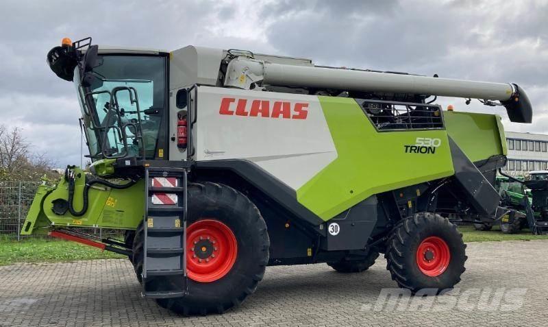 CLAAS TRION 530 Ražas novākšanas kombaini