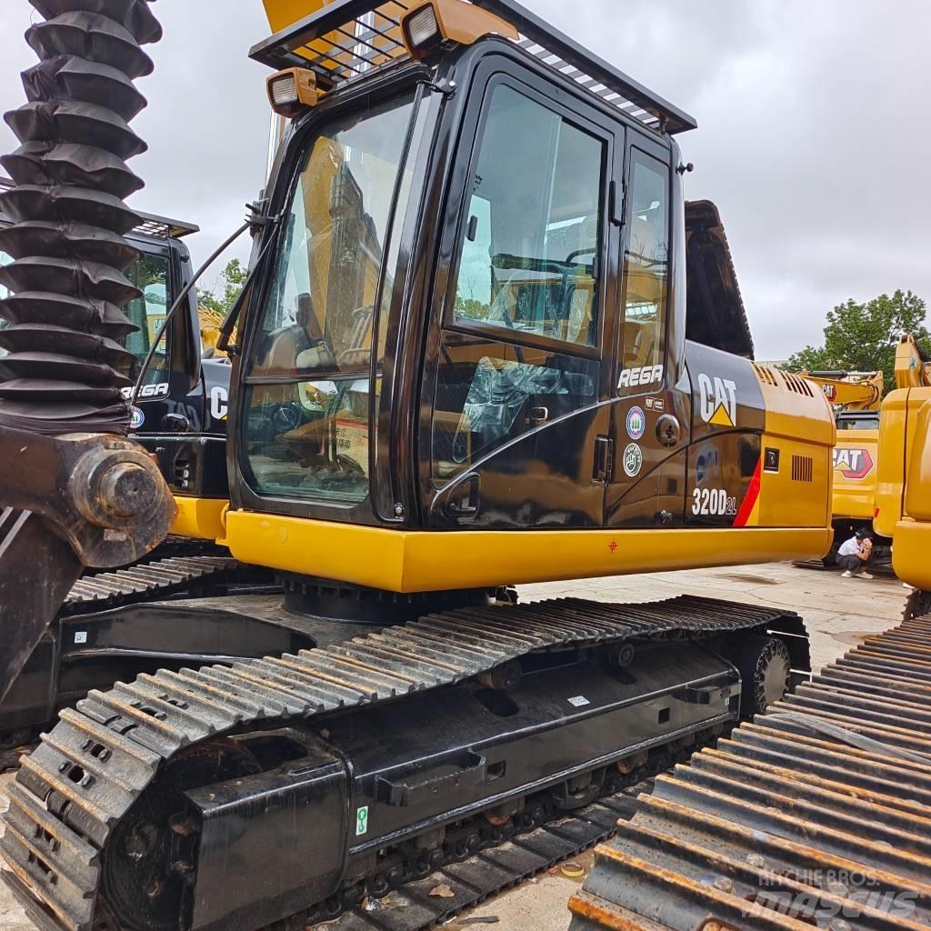 CAT 320 D Kāpurķēžu ekskavatori