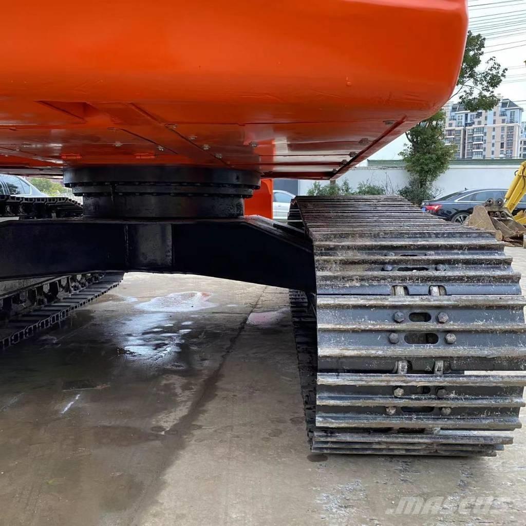 Doosan DX 225 LC Kāpurķēžu ekskavatori