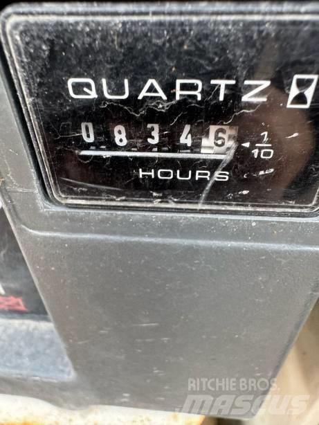 JLG 1230 ES Šķerveida pacēlāji