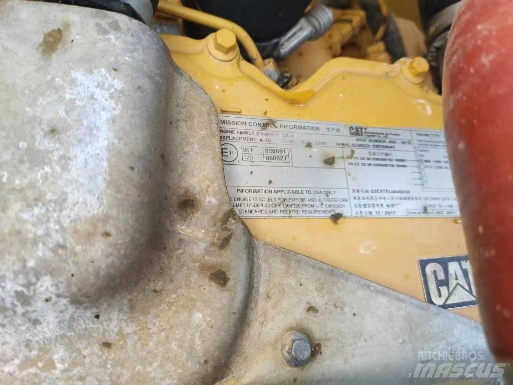 CAT 320GC Kāpurķēžu ekskavatori