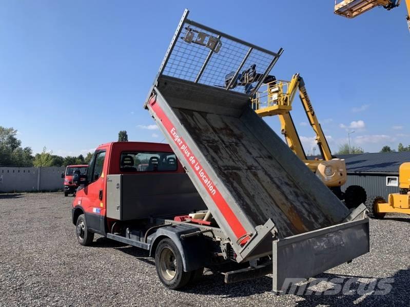 Iveco 35C13 - Tipper Pašizgāzējs