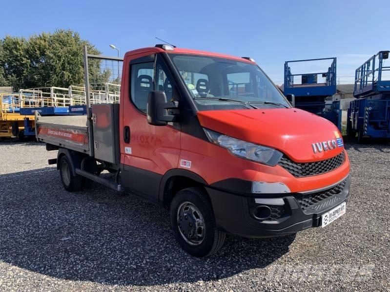 Iveco 35C13 - Tipper Pašizgāzējs