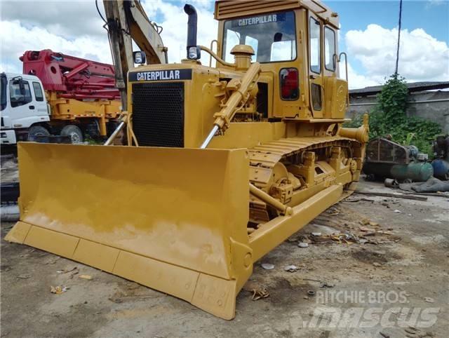 CAT D 6 D Kāpurķēžu buldozeri
