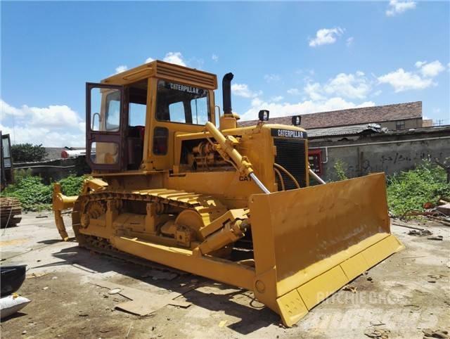 CAT D 6 D Kāpurķēžu buldozeri