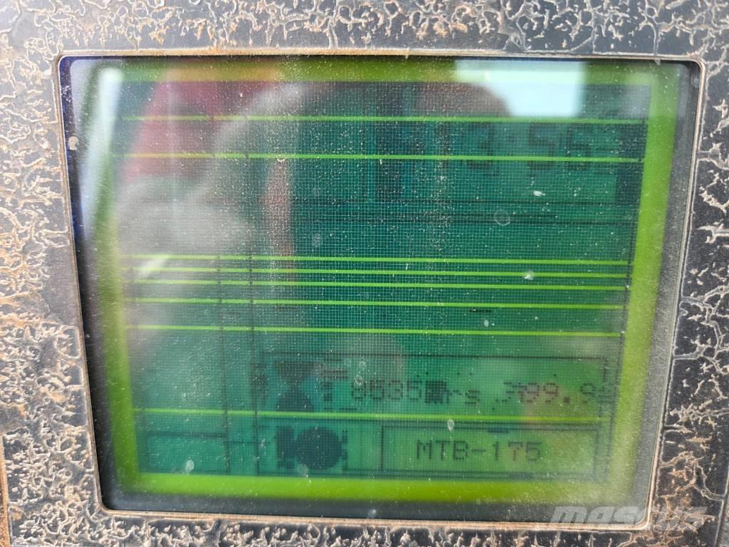 Liebherr 904 Kāpurķēžu ekskavatori