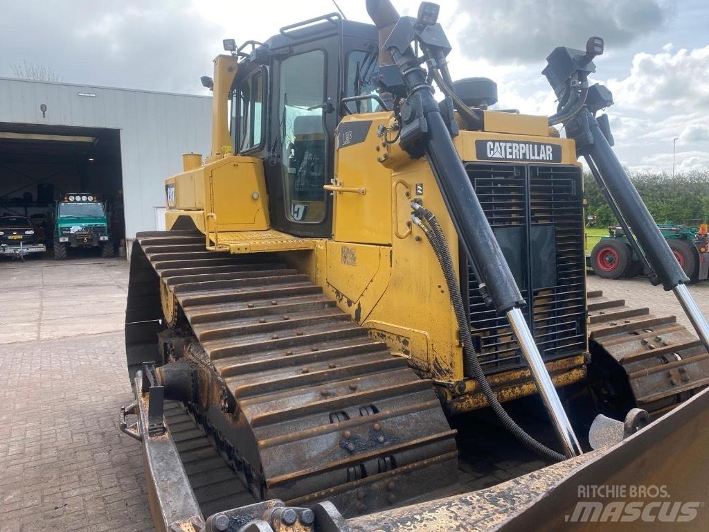 CAT D 6 T LGP Kāpurķēžu buldozeri