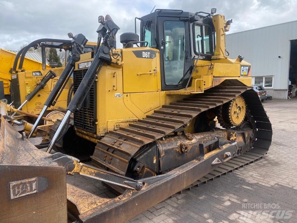 CAT D 6 T LGP Kāpurķēžu buldozeri