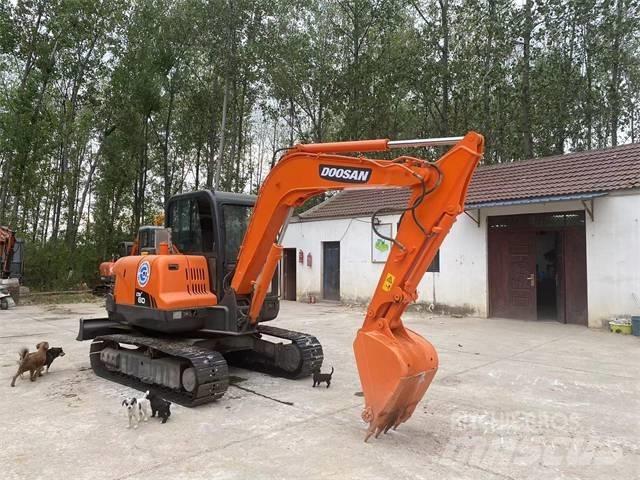 Doosan DX60 Mini ekskavatori < 7 t