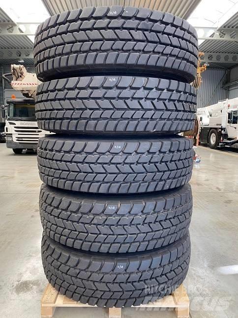 Liebherr Michelin Visurgājēji celtņi