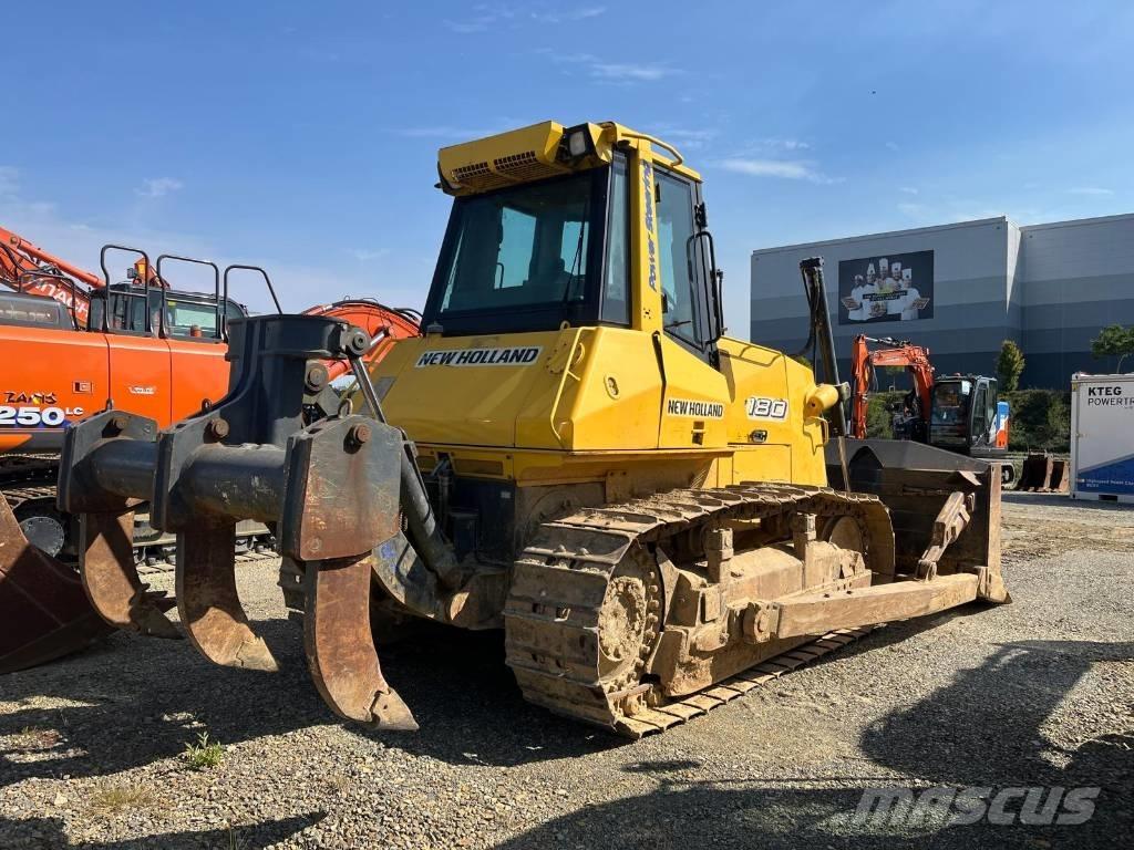 New Holland D180 Kāpurķēžu buldozeri