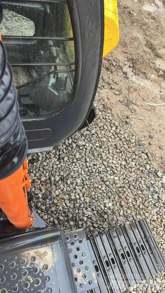 Hitachi ZX120 Kāpurķēžu ekskavatori