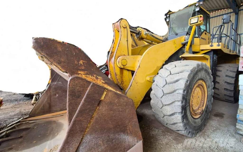 Komatsu WA 600-6 Iekrāvēji uz riteņiem