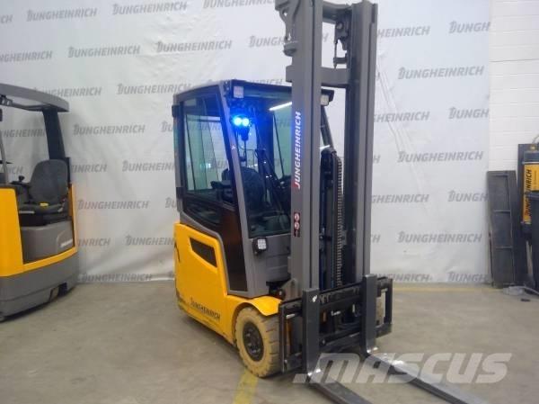 Jungheinrich EFG 215 Elektriskie iekrāvēji