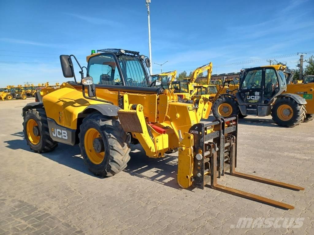 JCB 535-125 Teleskopiskie manipulatori