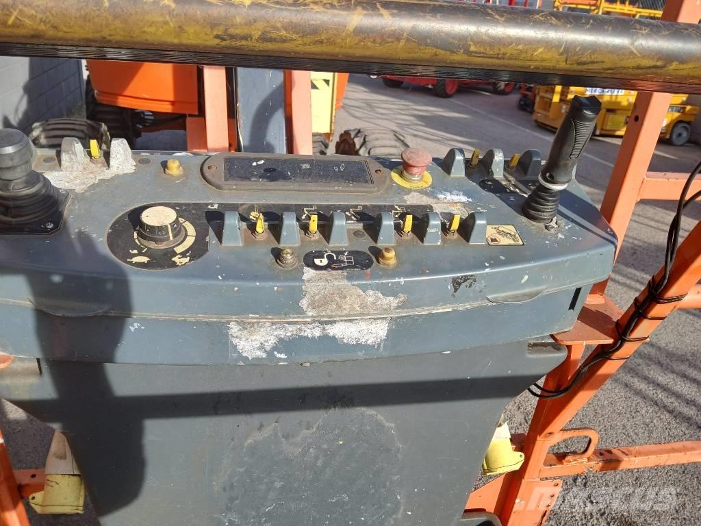 JLG 450 AJ Strēles pacēlāji