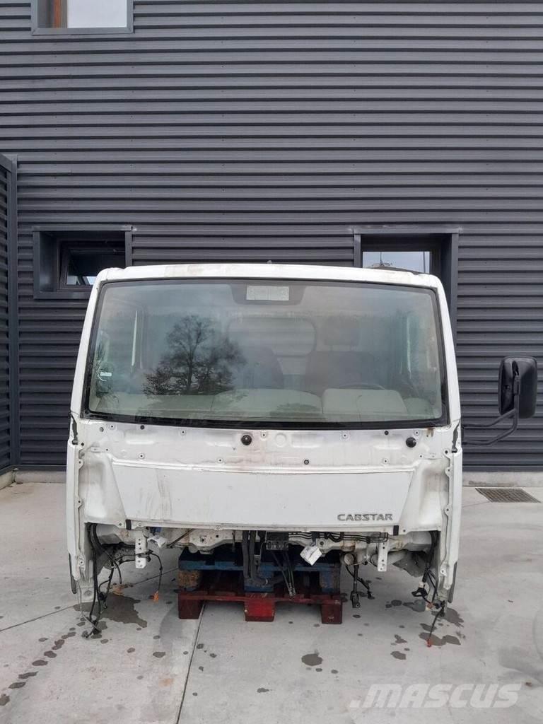 Nissan Cabstar Kabīnes un interjers