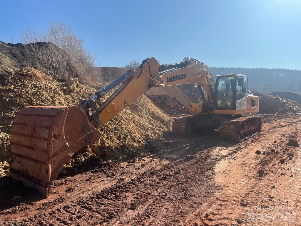 Liebherr R 926 LC Kāpurķēžu ekskavatori
