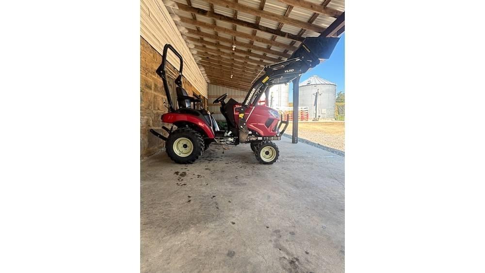 Yanmar SA223 Traktori