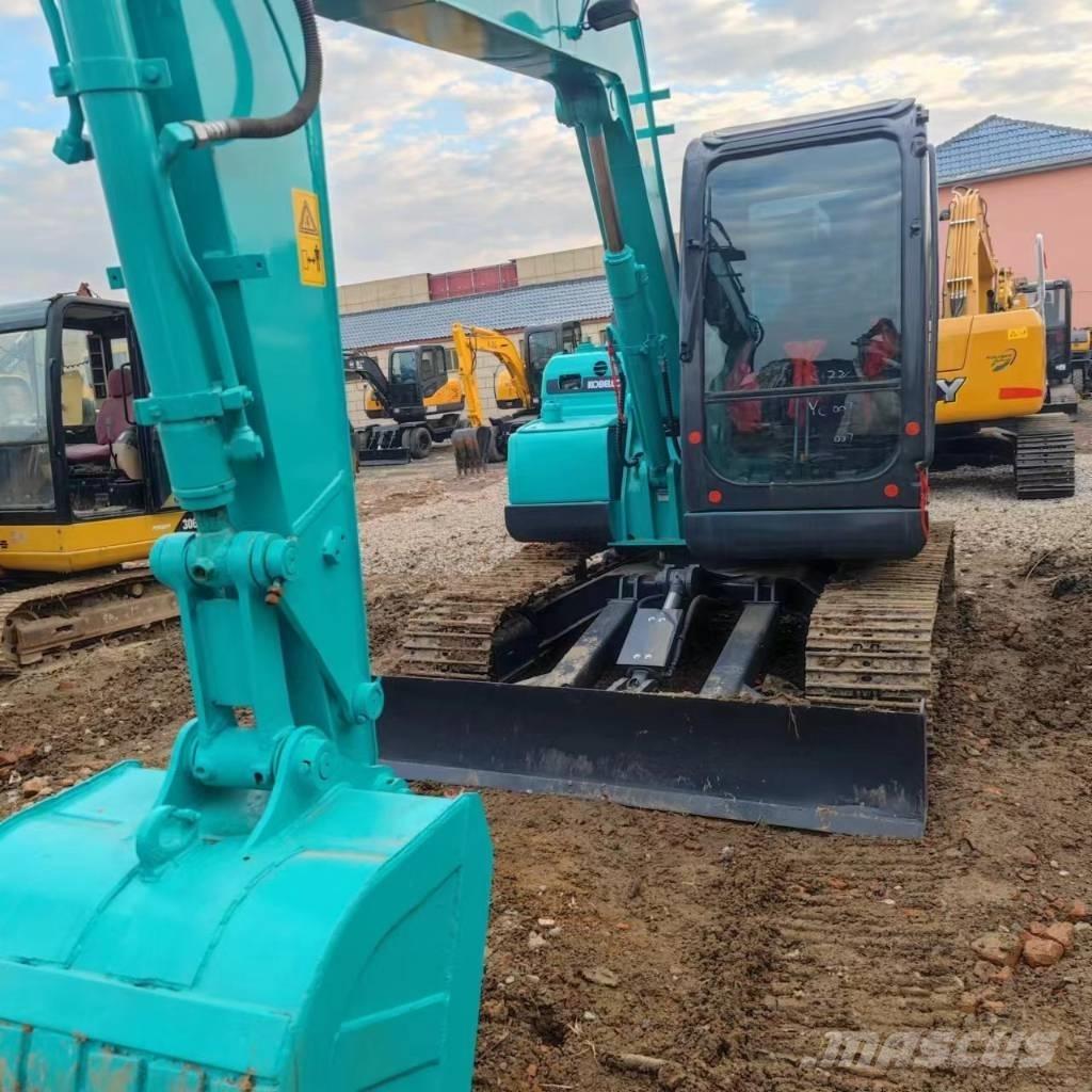 Kobelco SK 75 Kāpurķēžu ekskavatori