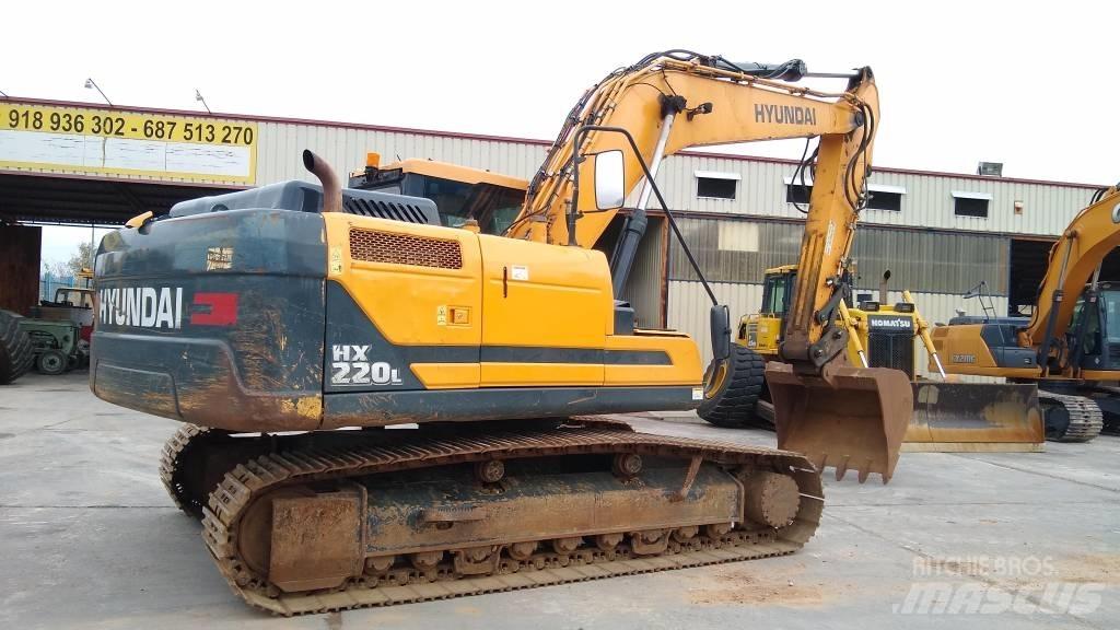 Hyundai HX 220 L Kāpurķēžu ekskavatori