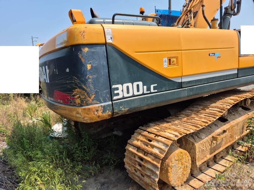 Hyundai Robex 300 LC Kāpurķēžu ekskavatori