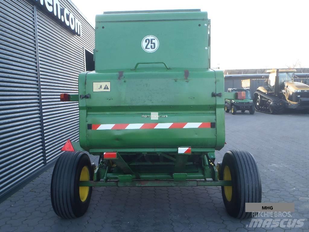 John Deere 590 Rituļu preses