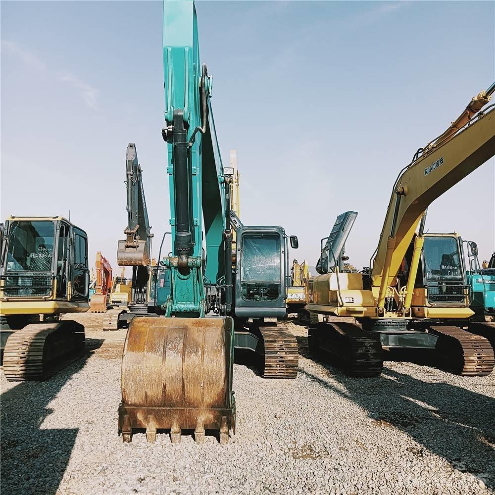 Kobelco SK 200D Kāpurķēžu ekskavatori