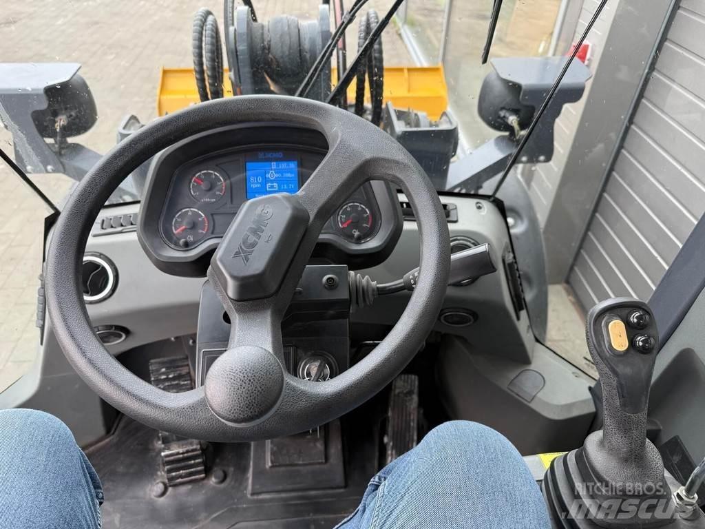 XCMG XC916E Iekrāvēji uz riteņiem