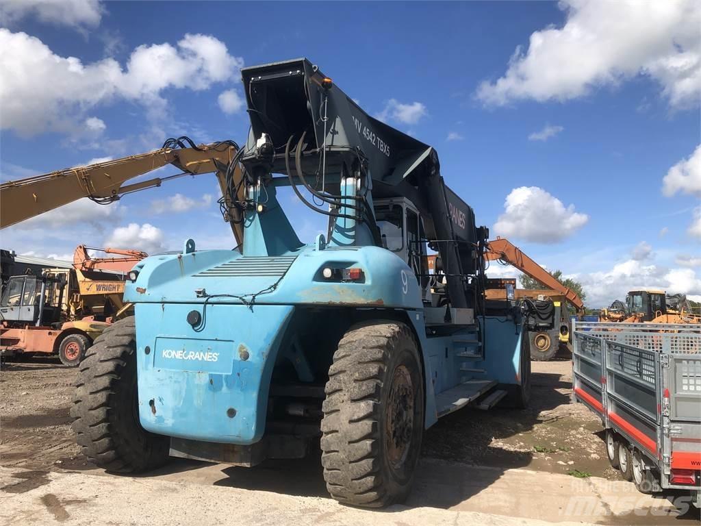 SMV 4542 TBX5 Konteineru pacēlāji