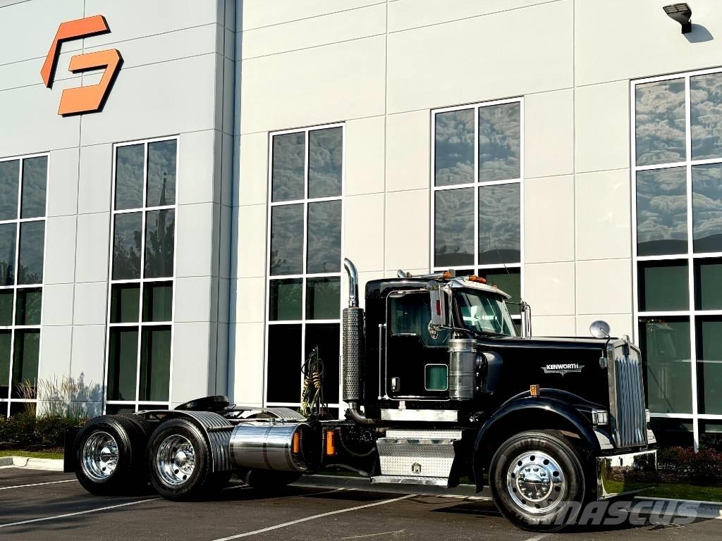 Kenworth W 900 Vilcēji