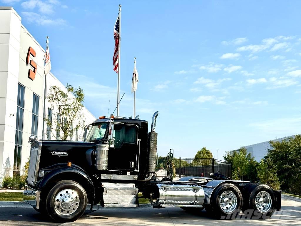 Kenworth W 900 Vilcēji
