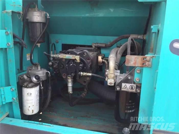 Kobelco SK 200-8 Kāpurķēžu ekskavatori