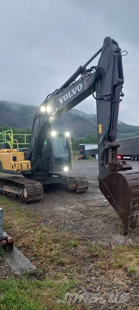 Volvo EC 220 DL Kāpurķēžu ekskavatori