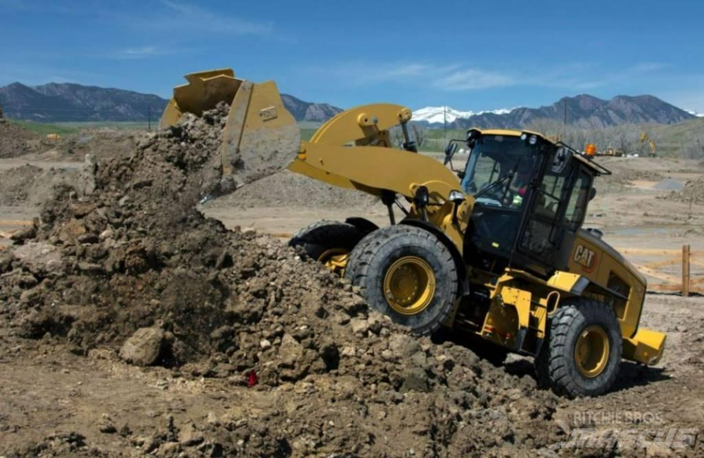 CAT 938 UTHYRES Iekrāvēji uz riteņiem