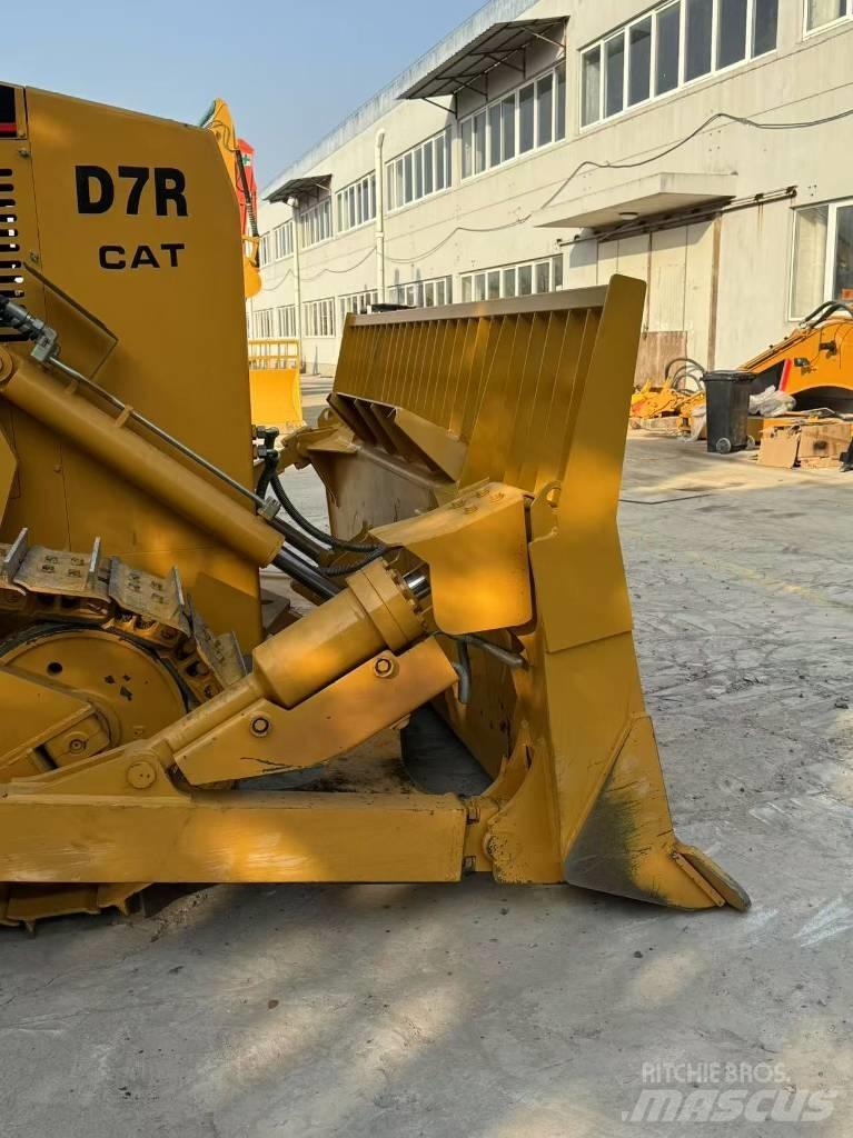 CAT D 7 R LGP Kāpurķēžu buldozeri