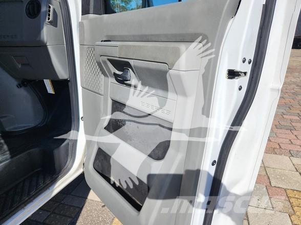 Ford E450 Būvniecība- Citi