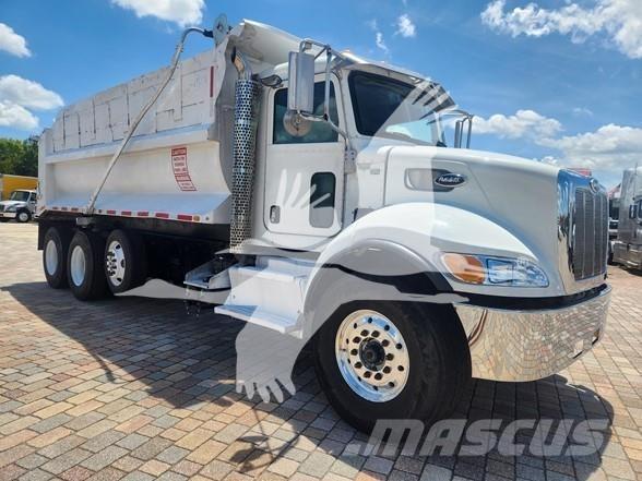 Peterbilt 348 Pašizgāzējs