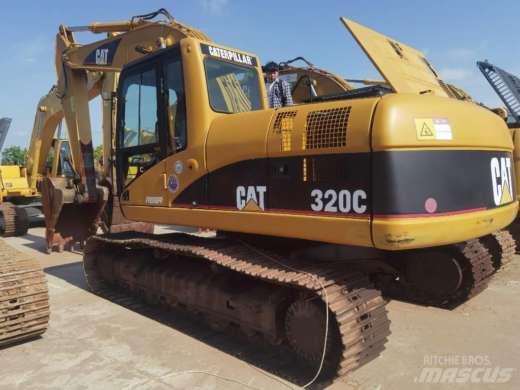 CAT 320 C Kāpurķēžu ekskavatori