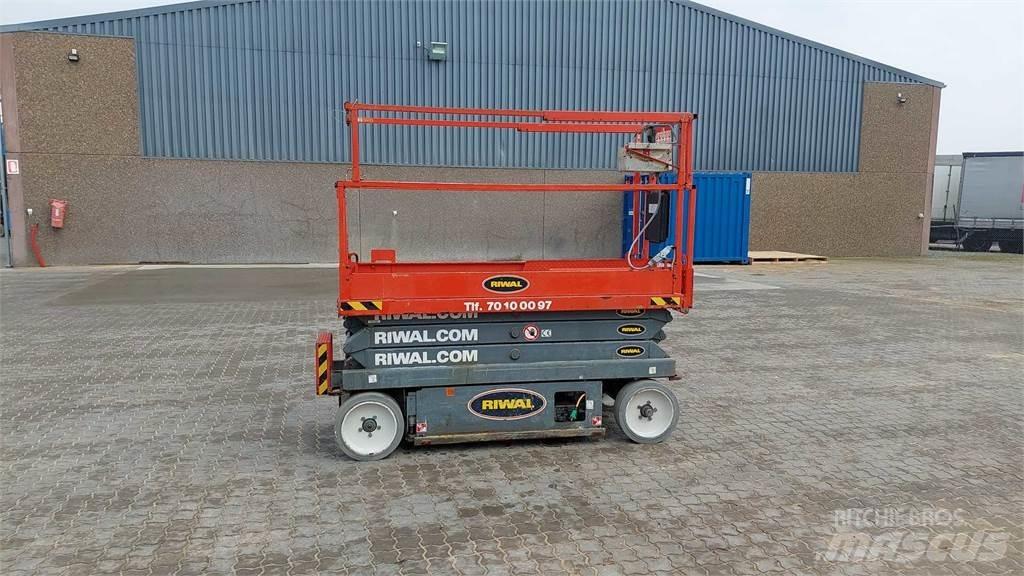 SkyJack SJIII3220 Šķerveida pacēlāji