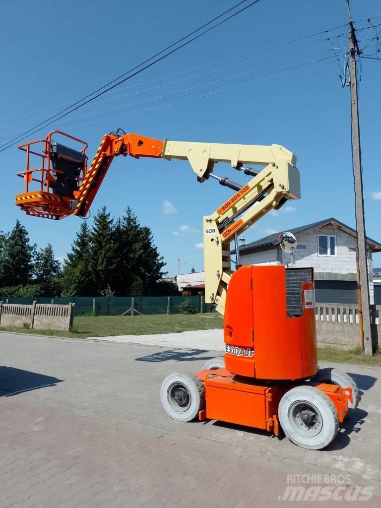 JLG E 300 AJP Strēles pacēlāji