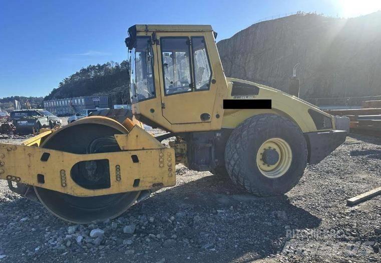 Bomag BW 213 D H-4 Vienvalča grunts veltņi