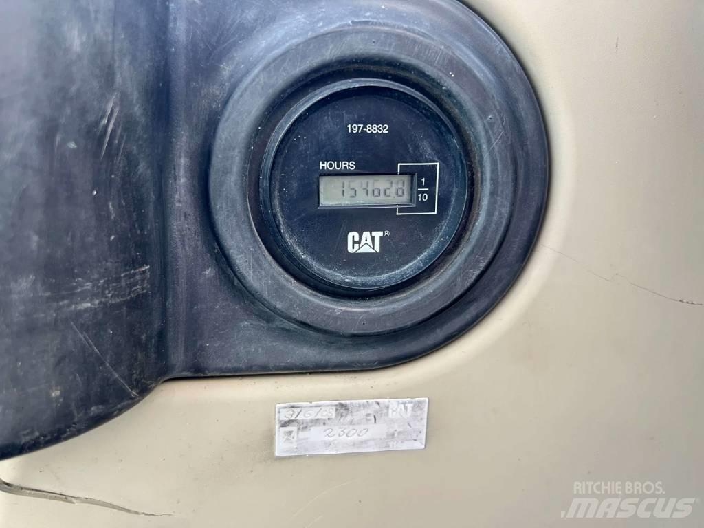 CAT M316C Ekskavatori uz riteņiem