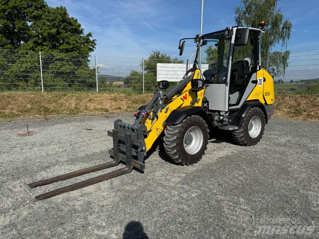 Wacker Neuson WL28 Iekrāvēji uz riteņiem