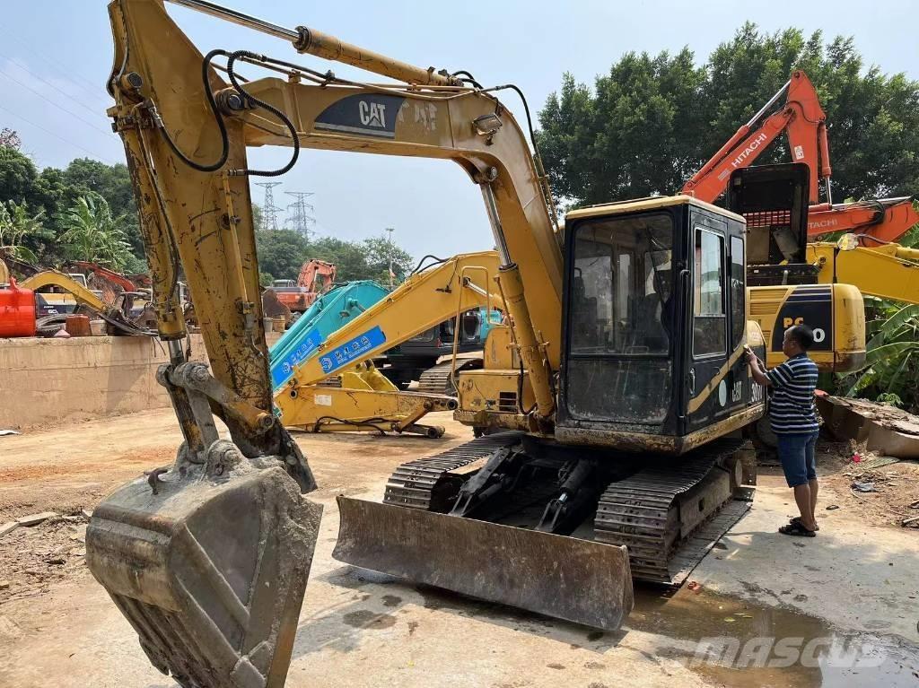 CAT 307 Kāpurķēžu ekskavatori