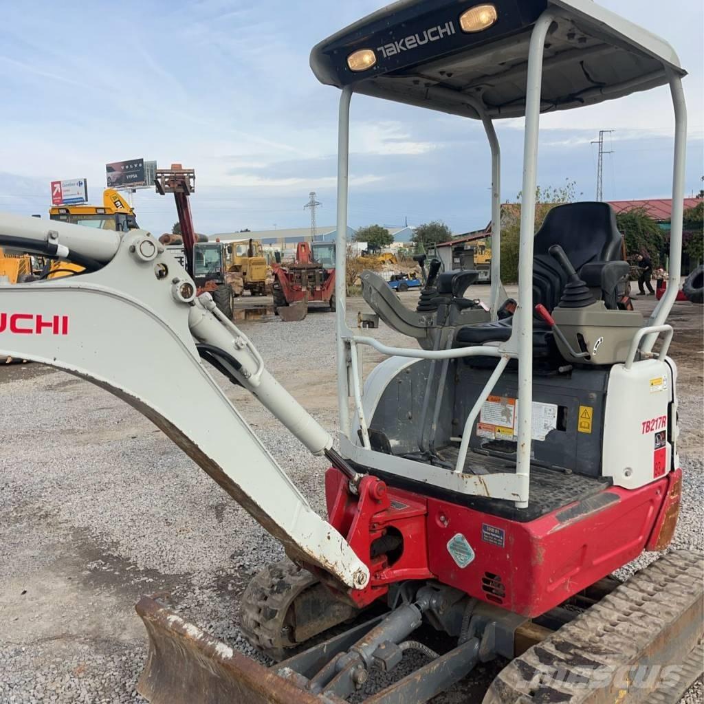 Takeuchi TB 217 R Mini ekskavatori < 7 t