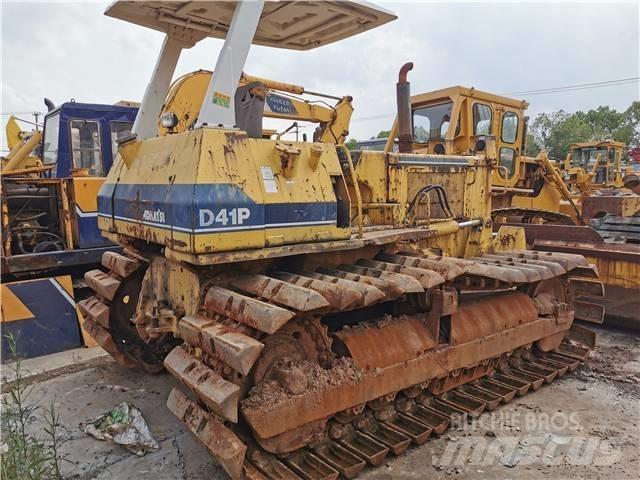 Komatsu D41P Kāpurķēžu buldozeri